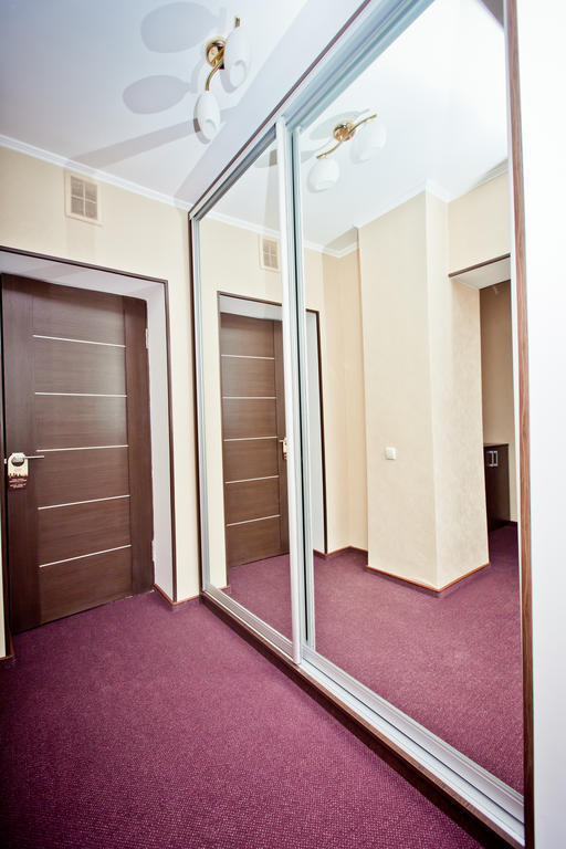 Grand Sport Hotel Brovary Quarto foto