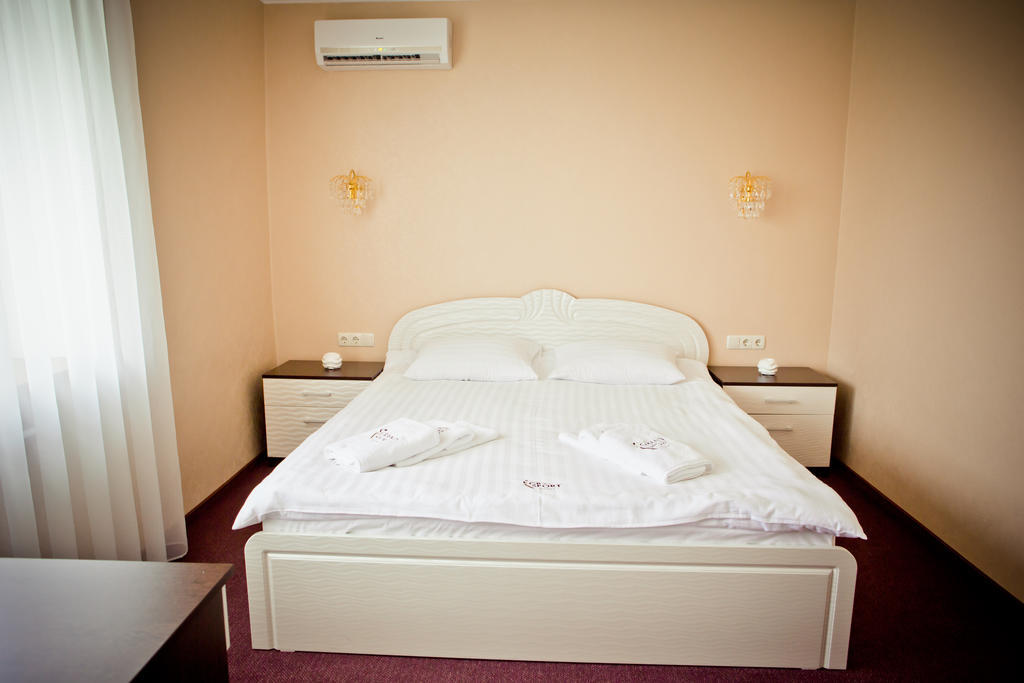 Grand Sport Hotel Brovary Quarto foto
