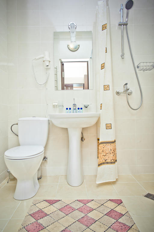 Grand Sport Hotel Brovary Quarto foto
