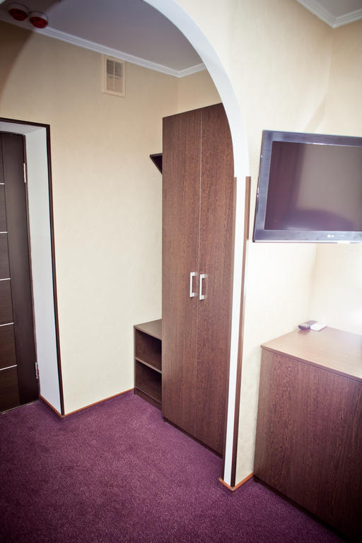 Grand Sport Hotel Brovary Quarto foto
