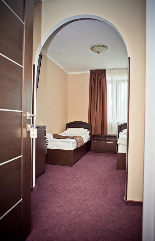 Grand Sport Hotel Brovary Quarto foto
